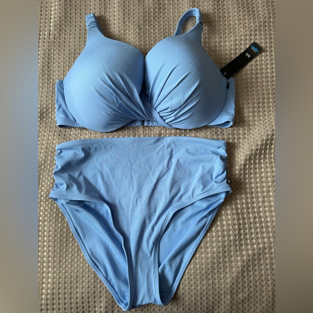 La Vie en Rose Aqua Swimsuit Set HR bottom M, underwire top XLDD light blue
